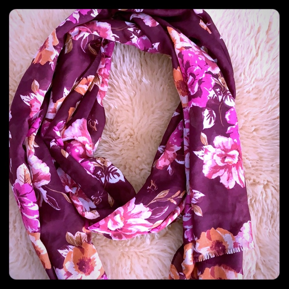 FINAL PRICE: 🔥Torrid Floral Print Wrap/Scarf